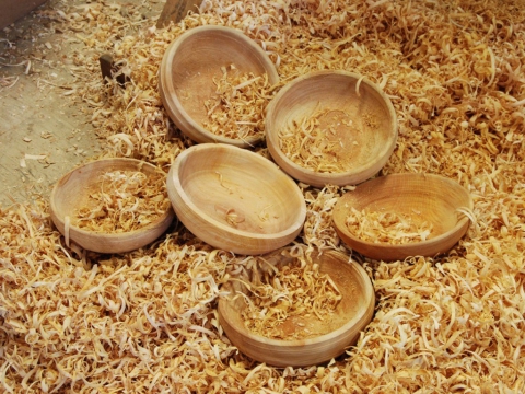 全自動(dòng)數(shù)控木工車(chē)床加工木碗